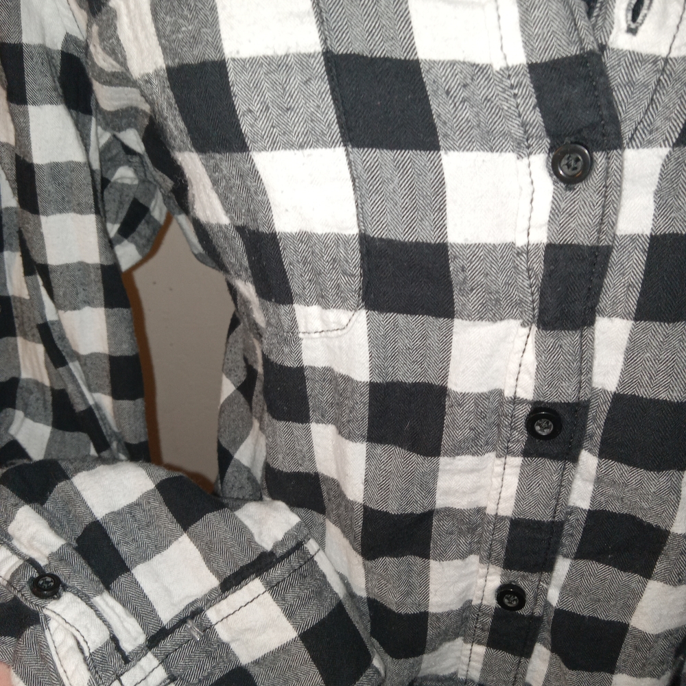Size 1X button up Long Sleeve with collar From St. Johns Bay 100%cotton - Picture 13 of 15